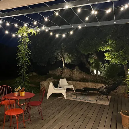Magnifique Avec Piscine מלון קאלבי